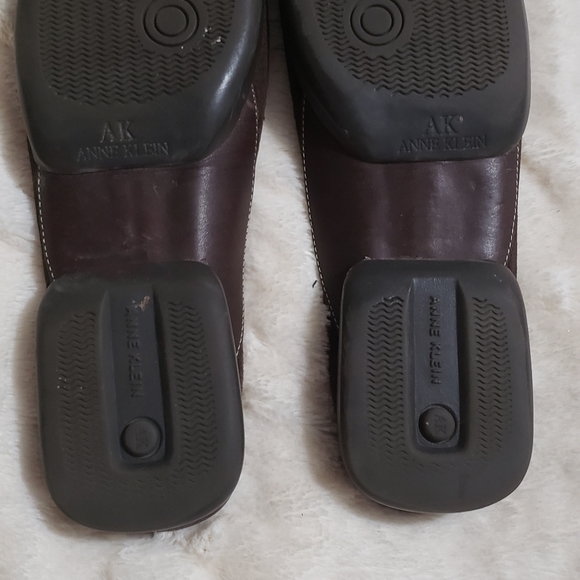 Shoes - Picture 2 of 2